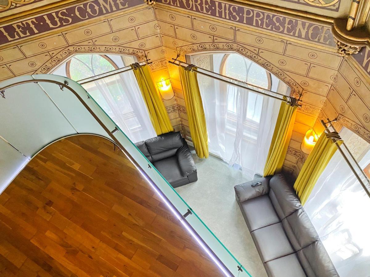 Rare 1-Bed Church Converted Apartment In London Exterior photo